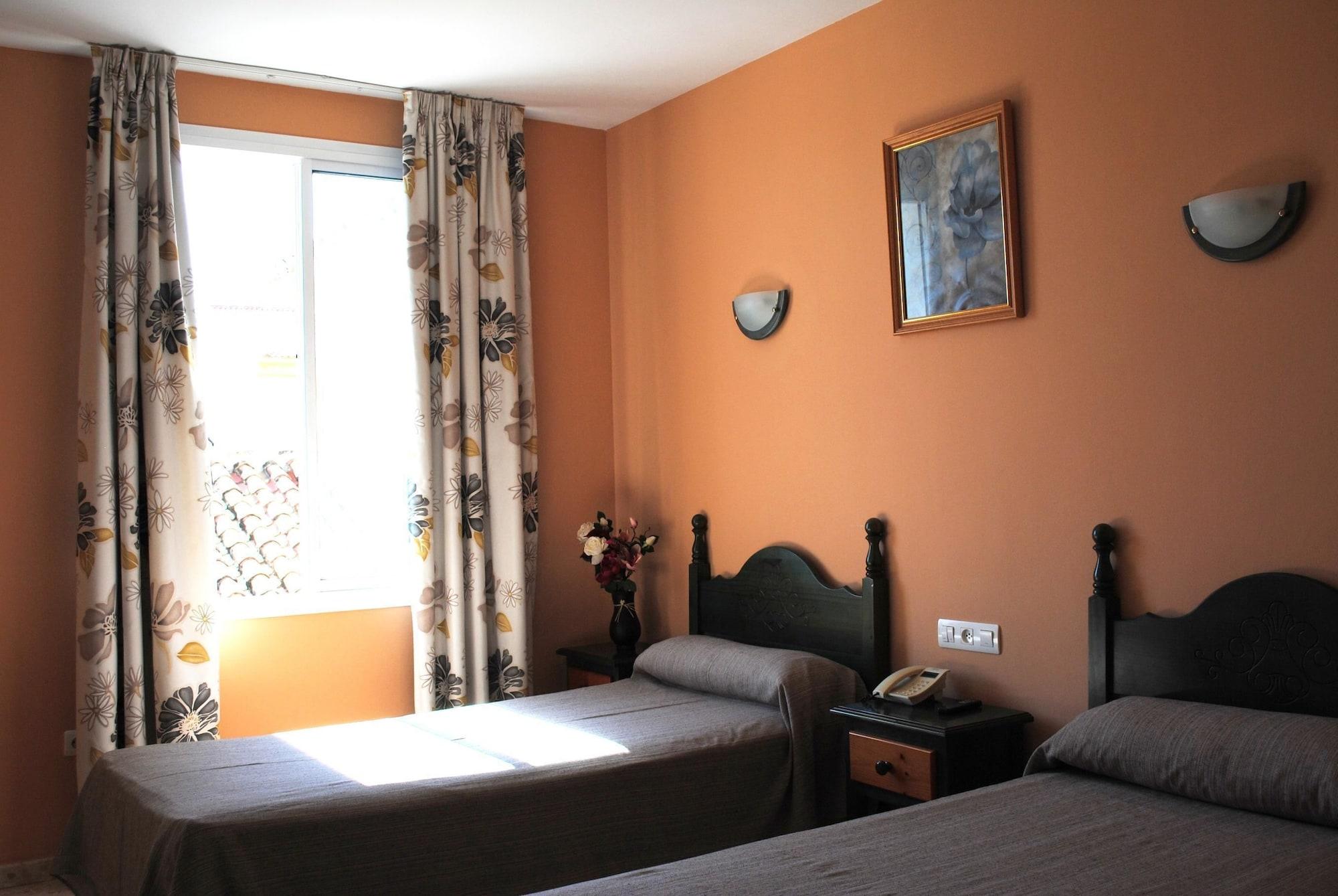 Hotel Maria Cristina 2*